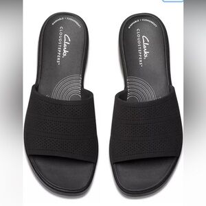Clark Cloudstoppers Drift Twist Slip On  Flat Women's sz 10M Black Sandals